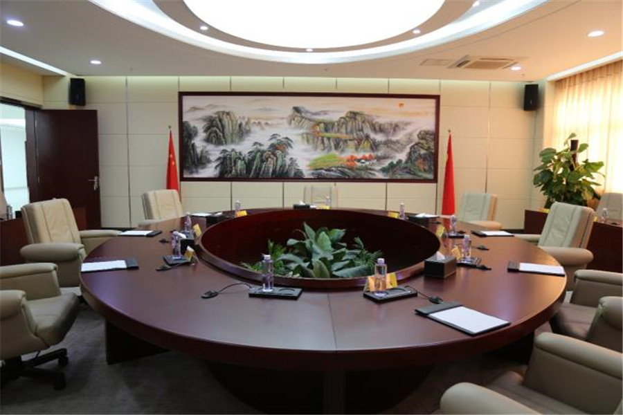 �����؄e����